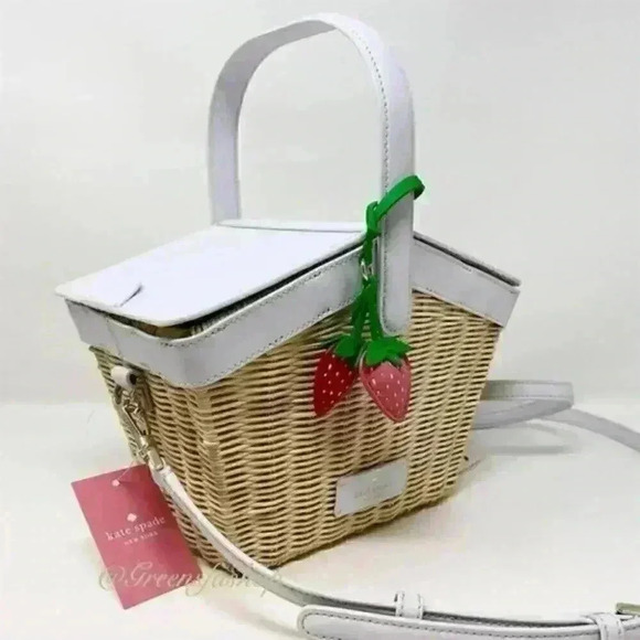 New Kate Spade Picnic Basket Strawberry - Picture 5 of 9